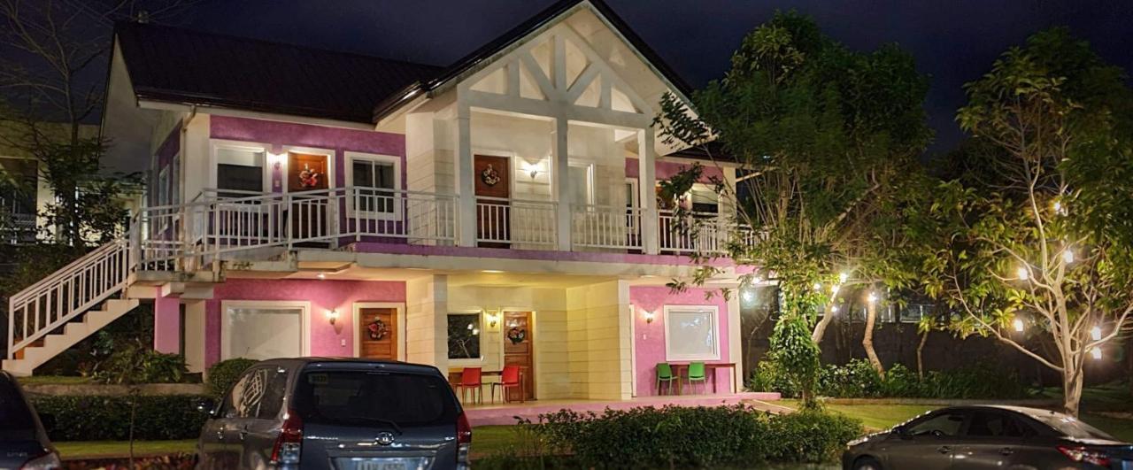 The Carmelence Lodge Tagaytay City Esterno foto