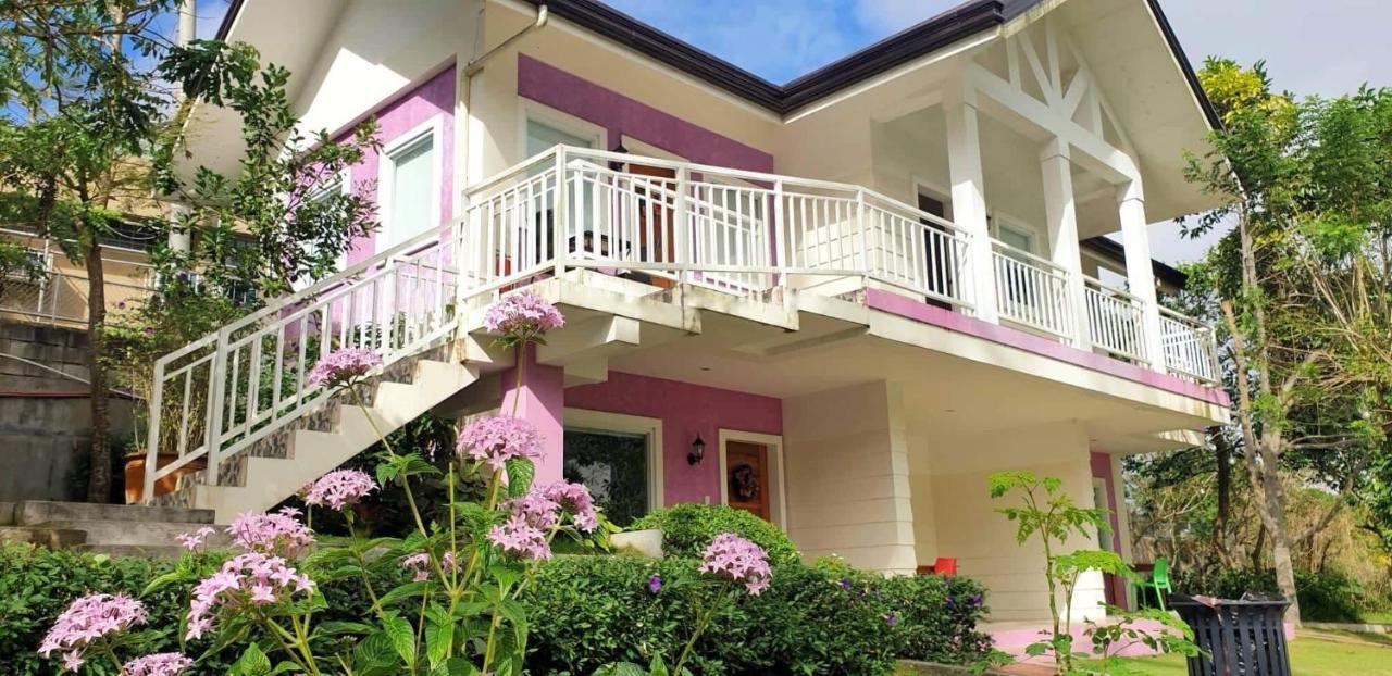 The Carmelence Lodge Tagaytay City Esterno foto